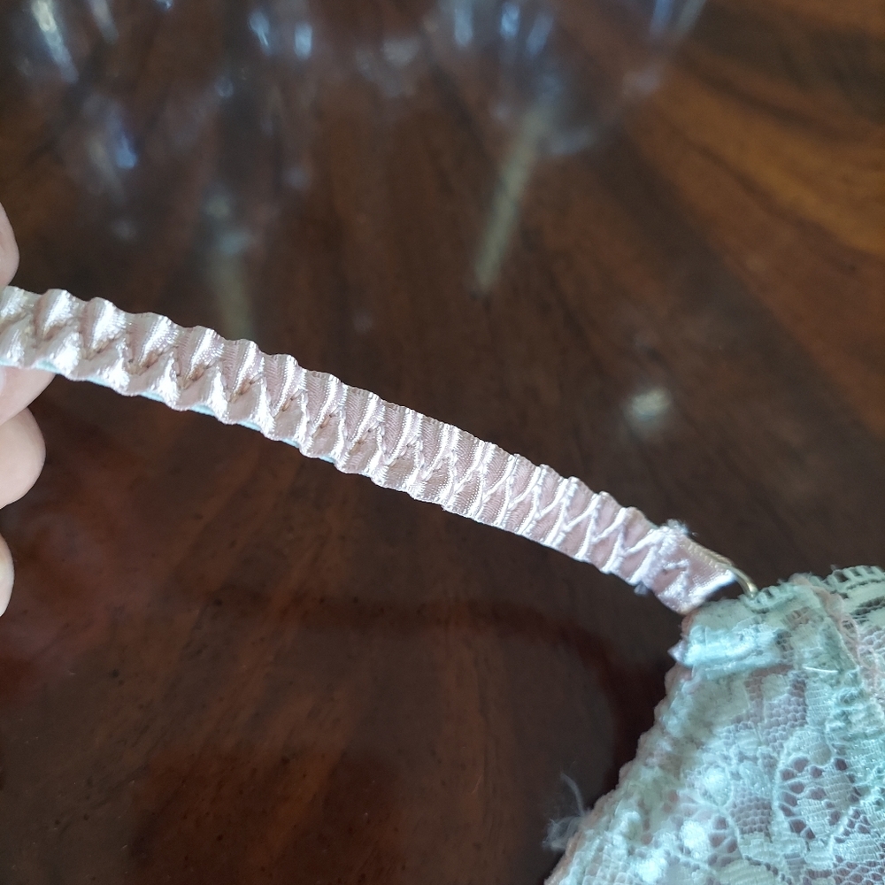 Elle Macpherson Lace Balcony Bra 34A - Picture 2 of 5